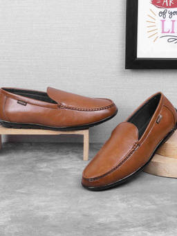Mochi - Men Tan Casual Loafers