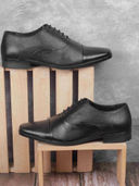 Black color option, Sold out, Currently selected