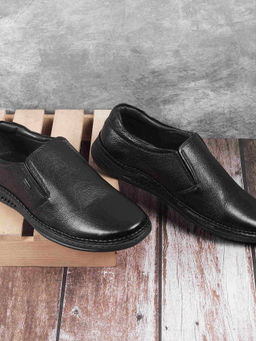 Metro - Men Black Casual Loafers