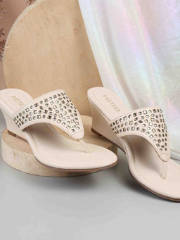 Metro - Women Cream Casual Heels