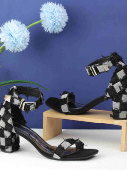 Mochi - Women Black Casual Sandals