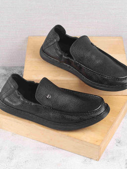 Mochi - Men Casual Black Loafers