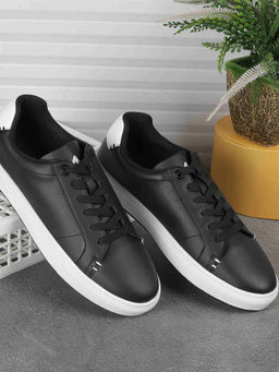 Metro - Men Casual Black Sneakers