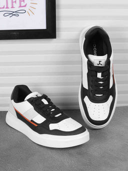 Mochi - Men Casual Black & White Sneakers