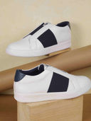 Navy Blue color option, Currently selected