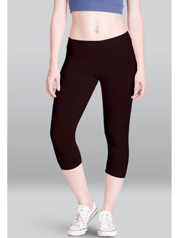 Lyra - Women Solid Coloured Maroon Leggings
