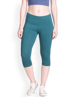 Lyra - Women Solid Coloured Green Leggings