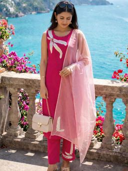 Lative Colours Of Fashion - Pink Feathered Gleam Kurta with Pant and Dupatta