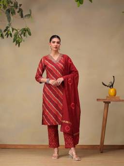 Bani Women - Maroon Ethnic Printed Kurta with Pant and Dupatta