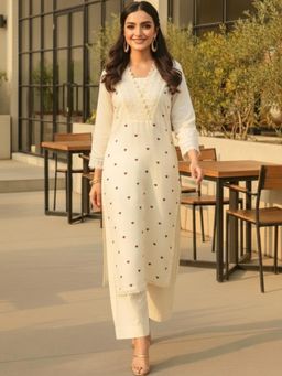 Dora Dori - Cream Cotton Heart Embroidered Kurta with Pant