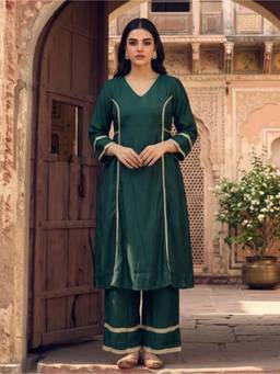 Dora Dori - Green Chanderi Silk Gota Detail Kurta with Pant