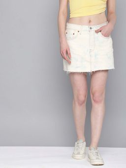 Levi's - Women White Regular Fit Denim Skirt