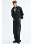Black color option, Currently selected