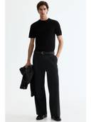 Black color option, Sold out, Currently selected