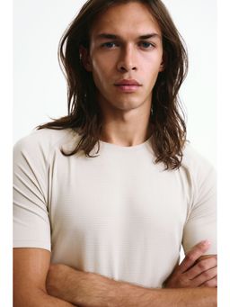 H&M - Men Beige Muscle Fit Sports T-Shirt With Dry move