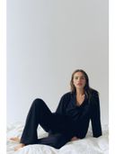 Black color option, Currently selected