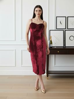 Freehand - Women Fitted Solid Sweetheart Neck Sleeveless Bodycon Dress