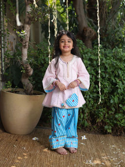 Fayon Kids - Pink Cotton Round Neck Solid Kurta With Pant