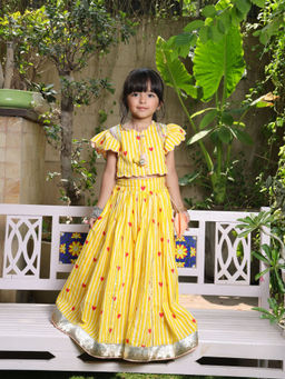 Fayon Kids - Yellow Cotton Round Neck Printed Crop Top With Skirt