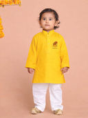 Yellow color option, Currently selected