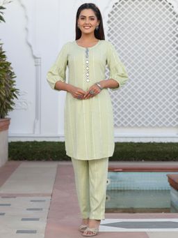Jaipur Kurti - Green Self Weave Rayon Co-Ord with Embroidered Kurta and Pants (Set of 2)