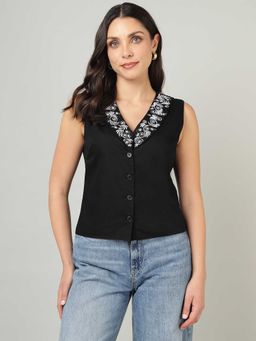 Sands of India - Women’s Black Poplin Embroidered V-Neck Waistcoat