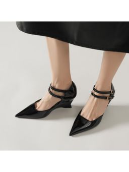 OZZARO - Women Black Vectora Strap Wedges Heels