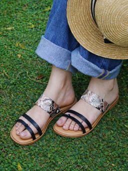 SANDALWALI - Women Black Jane Flats