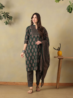 Mamicha - Green Vasudha Floral Printed Kurta with Pant & Dupatta