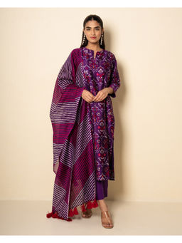 Kameez - Purple Plum Chanderi Floral Digital Print Kurta with Pant & Dupatta