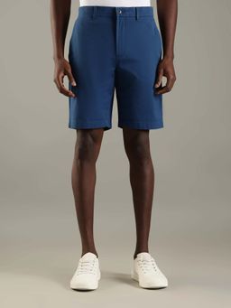 Tommy Hilfiger - Men Blue Slim Fit Solid Mid Rise Shorts