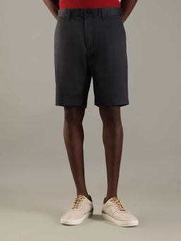 Tommy Hilfiger - Men Charcoal Slim Fit Solid Mid Rise Shorts