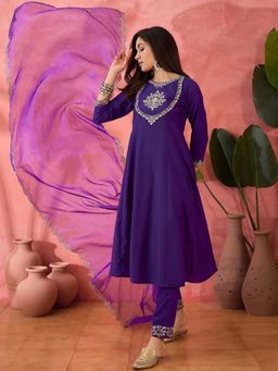 KVS FAB - Purple Bitaliyan Zari Embroidered Kurta with Pant and Organza Dupatta (Set of 3)