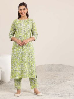 Libas - Green Floral Kurta and Pant (Set of 2)