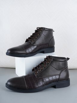 Carlton London - Brown Textured Regular Boots