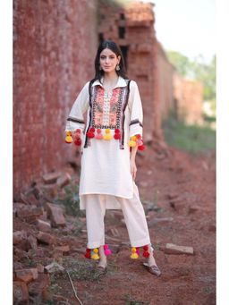 Mani Dua Khanna - Ivory Tassel Cotton Kurta with Pant (Set of 2)