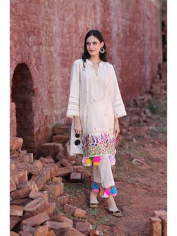 Mani Dua Khanna - Ivory Crinkle Embroidery Kurta with Pant (Set of 2)