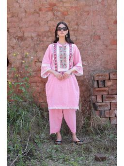 Mani Dua Khanna - Pink Chikankari Embroidered Kurta with Pant (Set of 2)