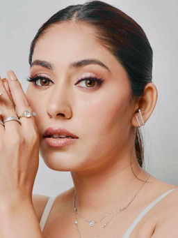 LuxeVogue - Shimmering Bars Luxury Cuff Earring