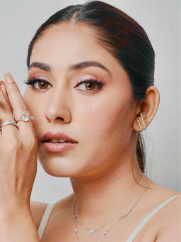 LuxeVogue - Shimmering Bars Luxury Cuff Earring