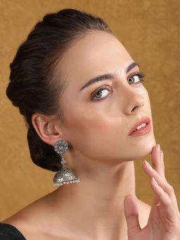 Auraa Trends - Jhumka Earring Your Style