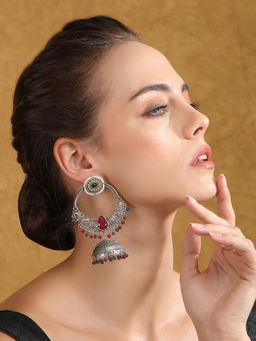 Auraa Trends - Silver Toned Diamond Shaped Jhumka Earring