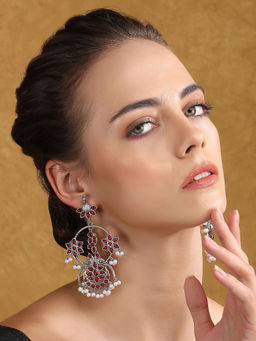 Auraa Trends - Silver Toned Diamond Shaped Jhumka Earring