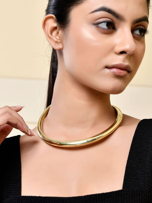 Silvermerc Designs Elegant Gold Textured Choker Necklace