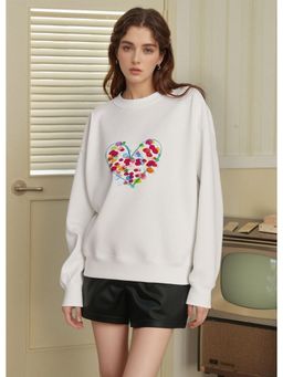 Outzidr - White Heart Sweatshirt