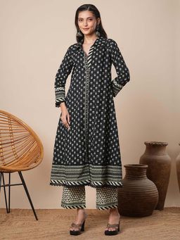 FASHOR - Black Floral Printed A-Line Kurta with Palazzo (Set of 2)