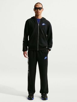 Nike - Sportswear Club