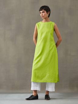Gahan - Women Cotton Thread Work Straight Kurt