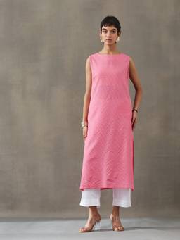 Gahan - Women Cotton Thread Work Straight Pink Kurta