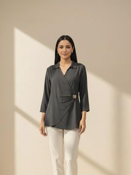 Qurvii - Side Twisted Style Black Crepe Top